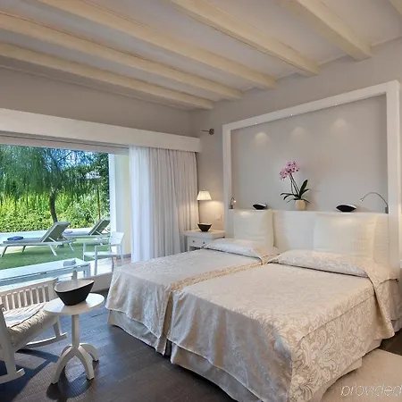 Village - Del Parco & 5*