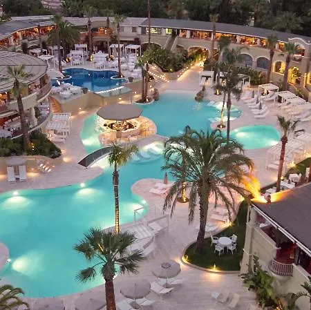 Village - Del Parco & 5*