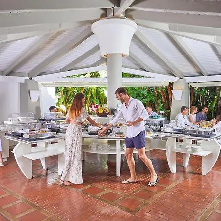Village - Del Parco & 5* Santa Margherita di Pula
