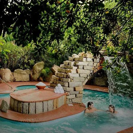 Village - Del Parco & 5*