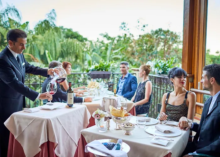 Village - Del Parco & 5*